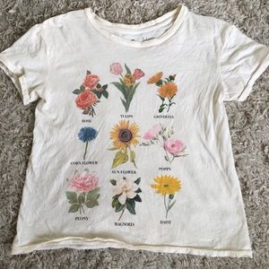 T shirt flowers. fifth sun brand.